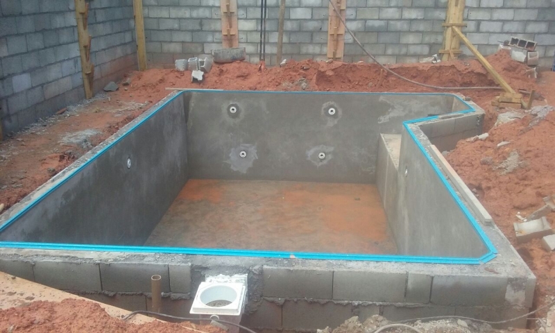 Construção de Piscina com Prainha Preço Glicério - Construção de Piscina de Alvenaria