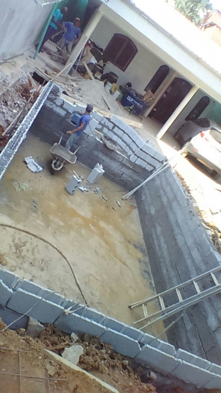 Construção de Piscina Fibra Preço Anália Franco - Construção de Piscina com Prainha